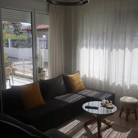 Kyma Seafront House בית נופש